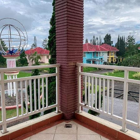 Beranda Istirahat Villa 4Br At Galaxy Resort Puncak Cikundul Екстер'єр фото