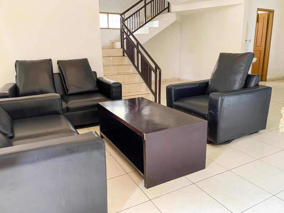 Beranda Istirahat Villa 4Br At Galaxy Resort Puncak Cikundul Екстер'єр фото