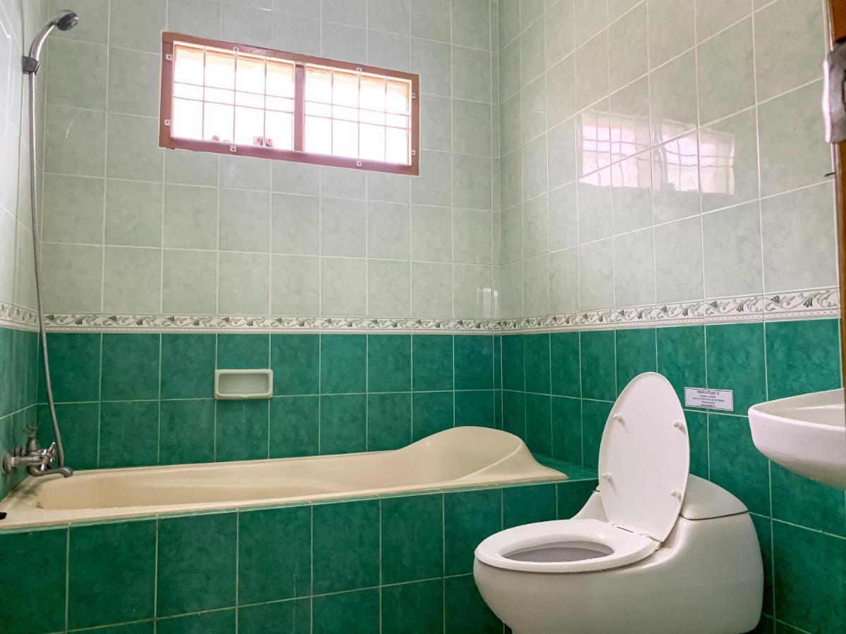 Beranda Istirahat Villa 4Br At Galaxy Resort Puncak Cikundul Екстер'єр фото